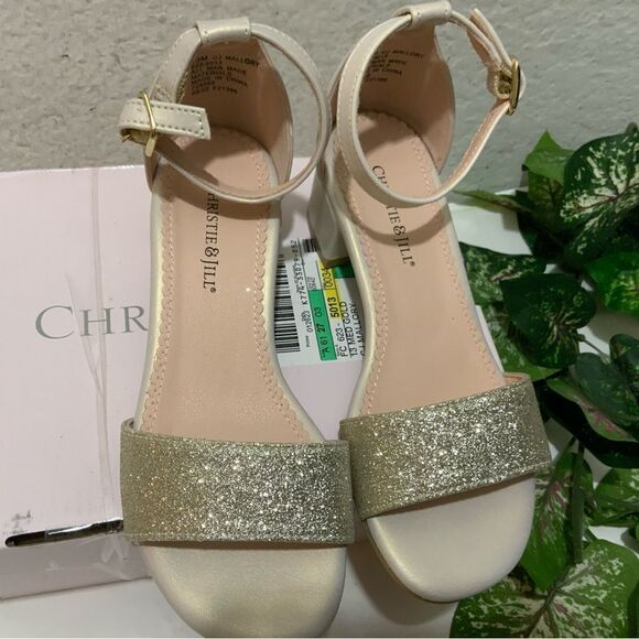 Christie & Jill Little & Big Girls Mallory Block Heel Pumps - Picture 7 of 7